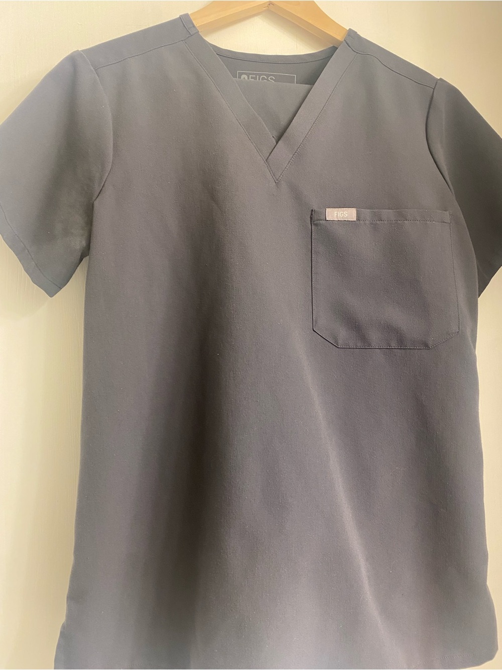 Figs Kids Short Sleeve V-Neck Scrub Top in Dark Gray